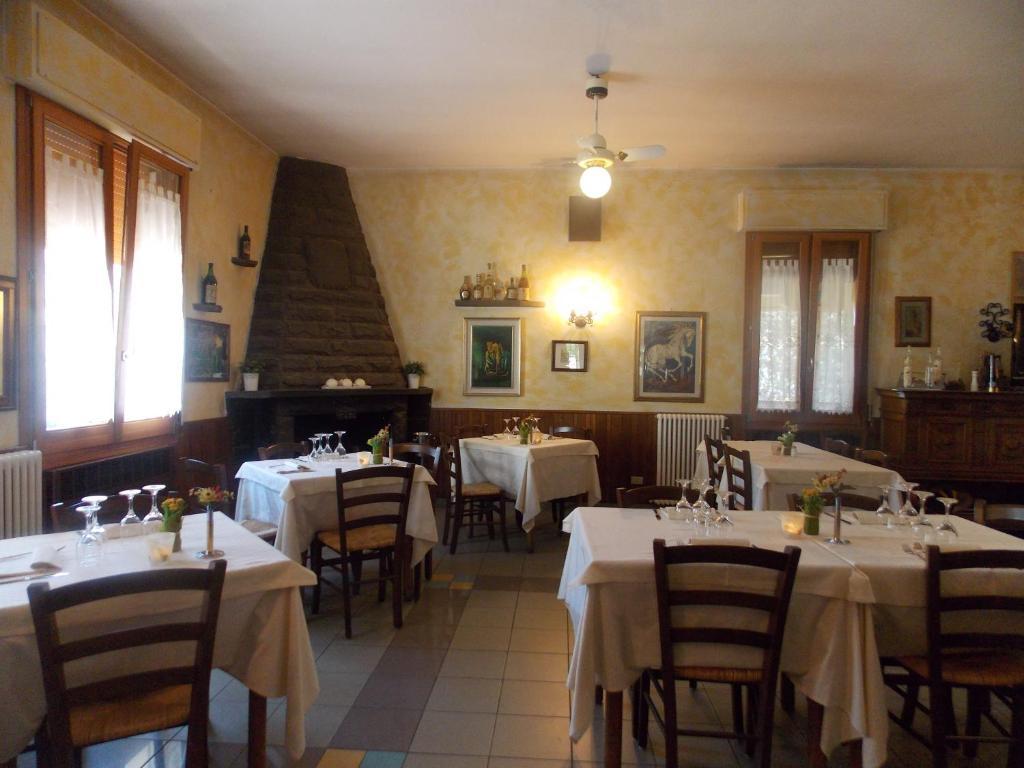 Hotel Ristorante La Bettola Sasso Marconi Exterior foto